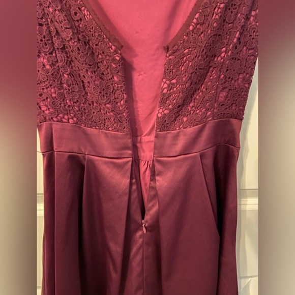 Maroon / Purple The Limited Boat Neck Lace & Satin Cocktail Dress w Pockets Sz 0 - Picture 8 of 13